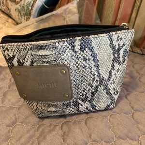 Miche makeup bag